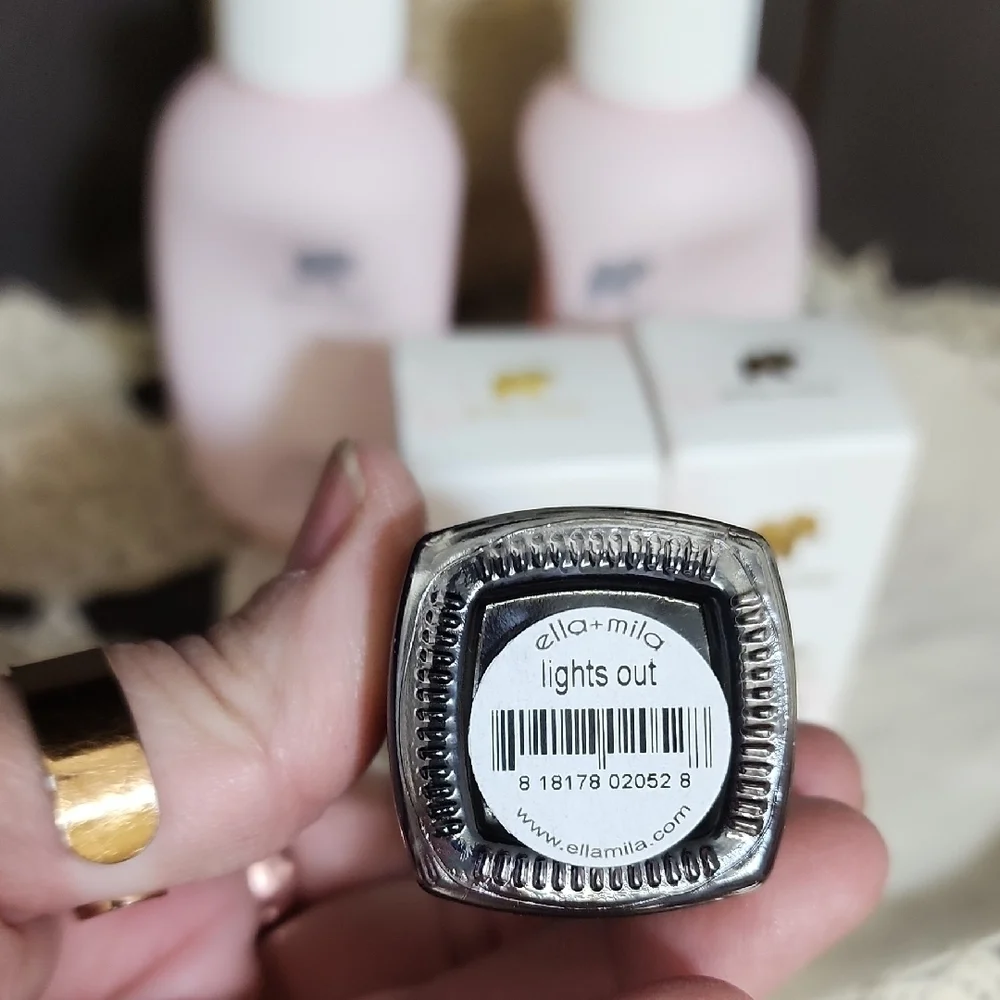 Ella + mila discover nail